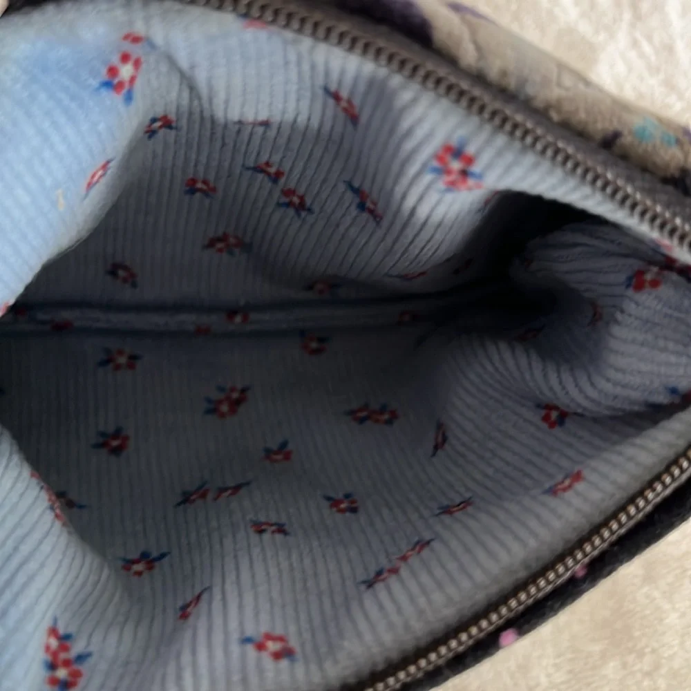 Quilted clutch
